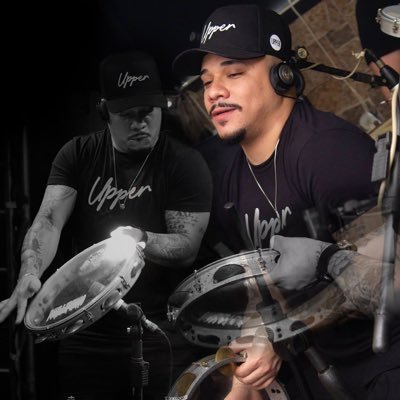 Músico🥁🎶/ DP/RH 👨🏻💻 /Pai do Luiz e da Nicolly ❤️💙/ Flamenguista ⚫️🔴 / Abençoado por Deus 🙏🏻 / Protegido por um cavalheiro nobre ⚔️⛓🛡