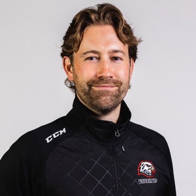 Halifax, NS ⚓️ → Portland, OR 🌲 • Director of Hockey Operations @pdxwinterhawks • Lawyer • @Columbia / @UniofExeter / @DalhousieU alum