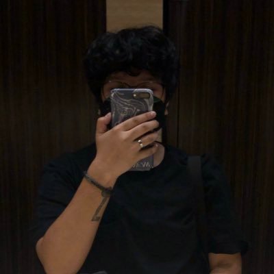 ibuyanayubi's profile picture. this is all we get