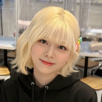 NiziU愛溢れるポストします😃bubble全員、箱推しリクペン。 ライブ参戦が最優先。93line、MBTIはESTP。海外旅行先でアクスタが活躍します。2024〜🇳🇿🇷🇸🇧🇦🇭🇷🇲🇪🇸🇮🇭🇺🇵🇱🇱🇦🇰🇷🇹🇷🇲🇴🇻🇳🇰🇷🇨🇳🇦🇺🇰🇭🇭🇰🇰🇬