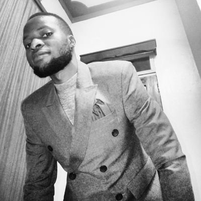 Professor000099's profile picture. Simple but wise