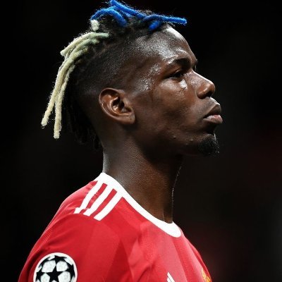 MmAlizade's profile picture. born to play football⚽️