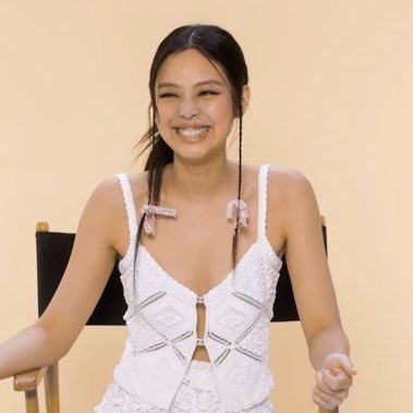 alafairyy's profile picture. she/her