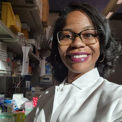 T32 Postdoctoral fellow at City of Hope
in the Carpten lab🔬⚖💜🌍 #cancerdisparities #epigenetics #DUCOMalum #UACOMPalum #EndEndoCancer