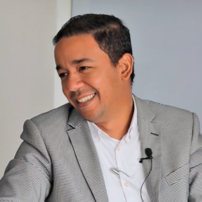 arqcalderonofc's profile picture. Soy el arquitecto Calderón, y llevo más de 10 años ayudando a dominicanos en el exterior a construir sin complicaciones desde fuera del país.