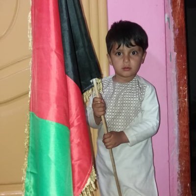 ﴿ لَّا إِلَٰهَ إِلَّا أَنتَ سُبْحَانَكَ إِنِّي كُنتُ مِنَ الظَّالِمِينَ. —————————— دهرانسان درناوي پکار دي . ځکه چې دبل درناوي ستا شخصیت ښکارندوي کوي.