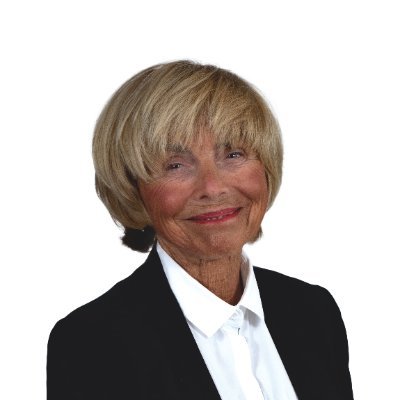 Luxury and Lakeshore Specialist in the Lake Minnetonka area at Coldwell Banker Realty Wayzata. Licensed Real Estate Agent in Minnesota. 755 Lake Street E. #100