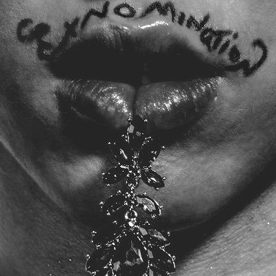 lens/time-based artist & figure model ✺ ORNAMENTED\BARENESS ✺ NYC 🕊️🇵🇸 #photography #queer #latinx #figuremodel