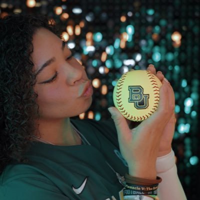 God Given🖤    Baylor Softball #41🤍