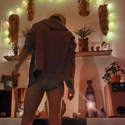 Florin95468723's profile picture. 😈