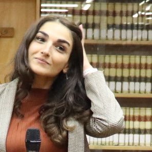 StephanieLanni's profile picture. Solve et coagula.