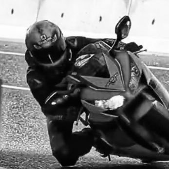 acn_bhdr's profile picture. ''Dili, dini, rengi ne olursa olsun iyiler iyidir.''