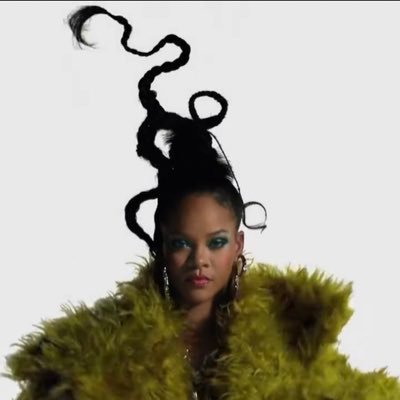 Your source for the latest news about Rihanna, quotes, statistics and more. Rihanna followed on 25/10/11 (#650), tweeted on 10/02/12 and RT’ed on 07/11/12