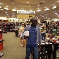 Frank Molla : Treasure In Books (@frankmolla) Twitter profile photo