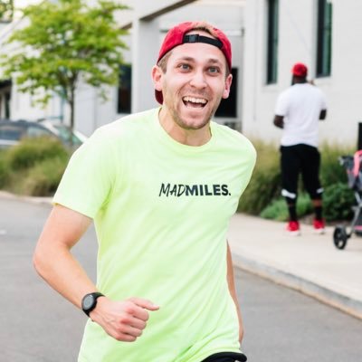 🎙🎥 Broadcaster + Content | @davidsonwildcat🚦| @lululemon🍋 | Embrace uncertainty | 🎓@ecghighschool & @SyracuseU | Mad Miles | he/him