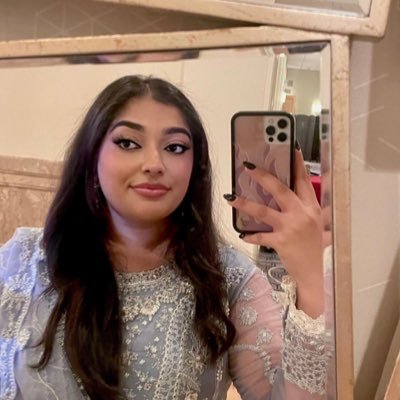 zaynabsum's profile picture. sometimes it’s summer, sometimes it’s not