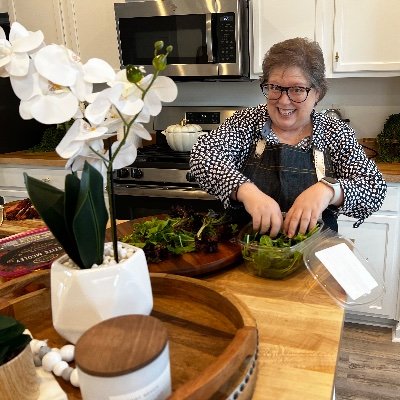 Certified Asthma Educator, chronic disease advocate, and culinarian. #EatWellBreatheHappy
