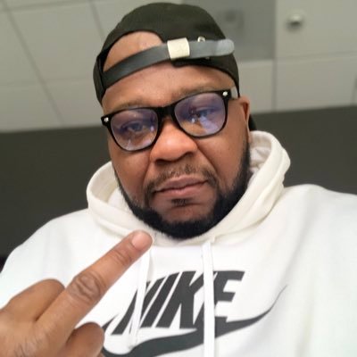 WayneTh79845615's profile picture. 