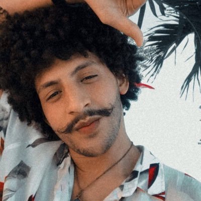 Estudante de arquitetura, torcedor do fortaleza, ciclista e um grande fuleiragem. Perfil dedicado a budejos do cotidiano.