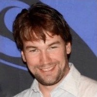 David Loewen | Co-founder & Ghostwriter (@thedavidloewen) Twitter profile photo