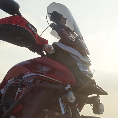 しがない技術系サラリマンの趣味垢。
メカ系プラモ・フィギュアとかバイクとか色々沼ってます。
ホンダ400X(17年式)乗りのんびりツーリング系ライダー。
ぼちぼち呟いていこうかと。