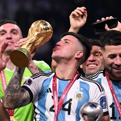 Caprisun837's profile picture. 