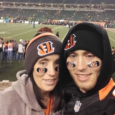 Twitter newbie.  Two beautiful girls and lucky to have the best damn man in the world 🌍 8 years and still going strong love my Bengals Ohio State football 🏈