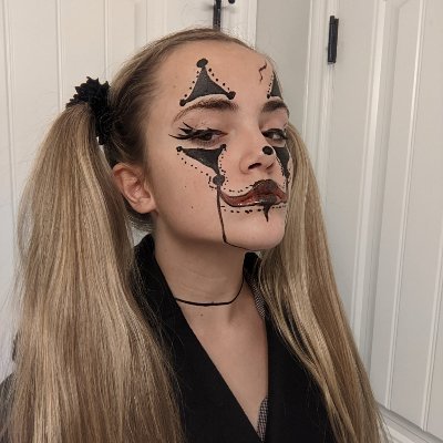 LyrenForreals's profile picture. What's up. It's Lyren. I am an aspiring actress and singer/songwriter. My genres are Noir, Pop, Rock, Folk, Rnb, and Electronic. Love you guys!!!