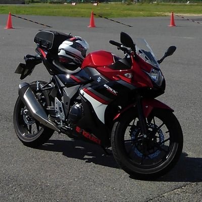 愛車はGSX250Rです！以前はセロー225Wに乗っていました
どちらもいいバイク！