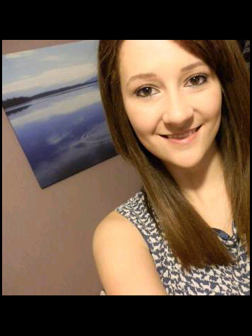 lucy_thescript Profile Picture