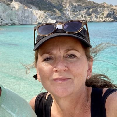 Proud Woke 🇪🇺Mother of 3 daughters 🥰Previous NHS Public Health Nurse ❤️‍🩹 I Run for Fun 🏃🏽‍♀️ Triathlete 🏊‍♀️🚴‍♀️ LFC ⚽️ No DM’s 🙅‍♀️ save our NHS