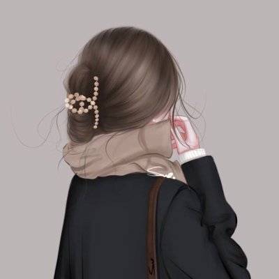 AaronGrjytfgh's profile picture. 夜に愛し合う人もいれば、夜に海を見に車を運転する人もいます。🥰