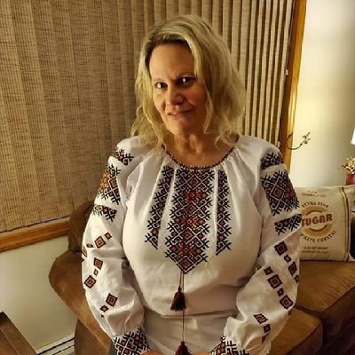 Wife of Mark, proud Social Worker. Proud Ukrainian American. Slava Ukraini!