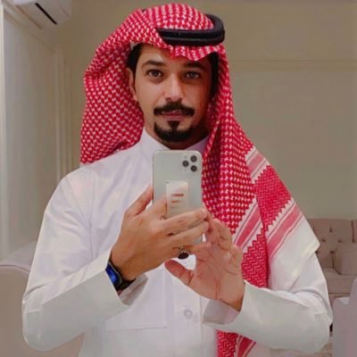 مؤمن بالتغير للأفضل ؛ أمشي على خطى طموح يكبر ؛ و يوماً ما سوف يحقق الله أحلامي الكبيرة لأني ممن (فَأَتْبَعَ سَببا)