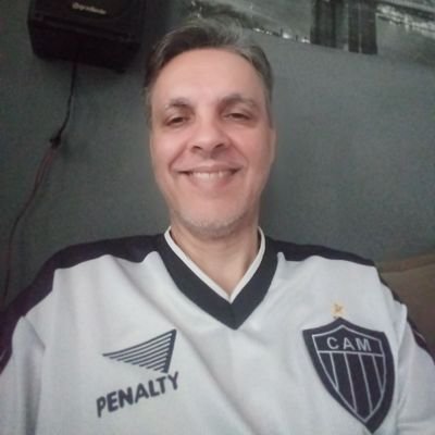 O teu sucesso é a soma dos teus fracassos! @atletico TRI-CAMPEÃO Brasileiro 🏆 🏆🏆 Bi CAMpeão da Conmebol CAMpeāo da Libertadores Bi CAMpeão da Copa do Brasil