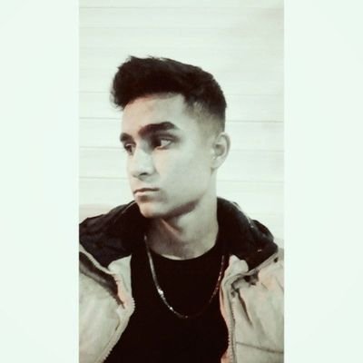 themmdrza's profile picture. به دلیل نخواندن کتابای فلسفی اینجا خالیست.