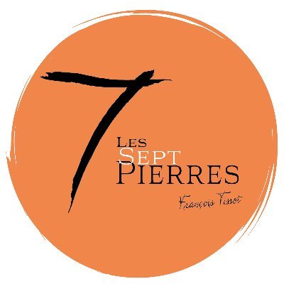 🍇Au travers des Sept Pierres, François Tissot rend hommage à la diversité du patrimoine viticole Ardèchois, en vinifiant les 7 appellations.🍇