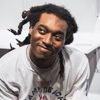 Officialgliter's profile picture. saved by music 💚🎧🎷🎺🎼