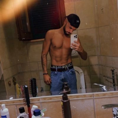 🎧musica🎧 🏋️♀️gmy🏋️♀️🎮nerd🎮 per farmi un regalo 💸 https://t.co/EO0yQPPa73 Telegram :tartys92 Instagram: https://t.co/syxiHdG52r