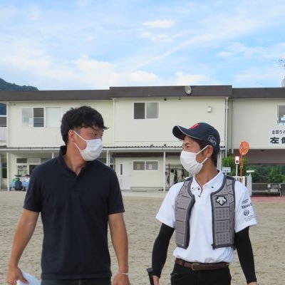 日刊スポーツで競馬記者🏇を担当している藤本真育（マイク）です！主に栗東トレセン、関西の競馬場で取材をしています。19年入社で競馬記者4年目。生粋の穴党です！皆さんの予想に役立つ情報をお届けできたらと思っています。よろしくお願いします！【Tweetは個人の意見や見解で、社を代表するものではありません】