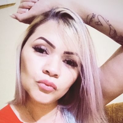 🔱 Since november/1992 ♏
 Mãe da Lavínia 👩‍👧
Corinthiana  ⚫⚪
 Radiologia love ❤
 011 / Brazil 🌍