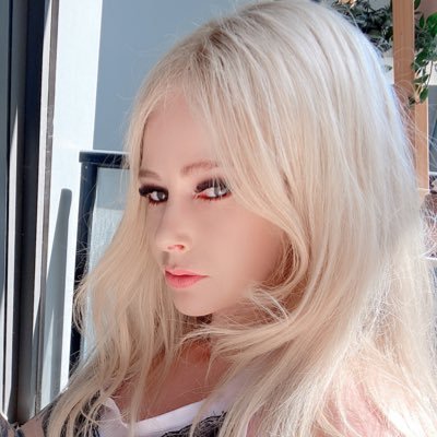 Case47039606's profile picture. Here’s to swimmin’ with bow legged women