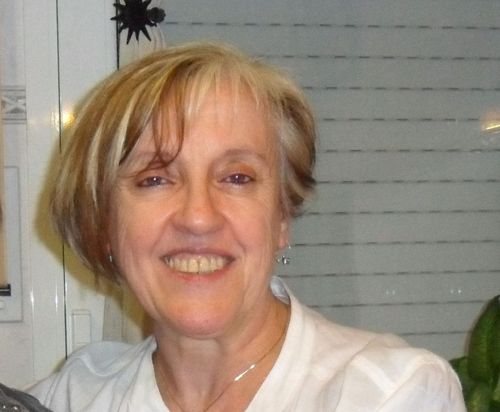 viqui756's profile picture. 