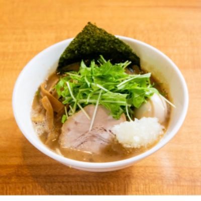 長い間ご愛顧いただきました「柳屋ラーメン」は終了となり、「つけ麺 中華そば 節」として生まれ変わりました。 お客様に喜んでいただけるお店になりますよう、邁進してまいります。皆様のご来店を心からお待ち申し上げます。