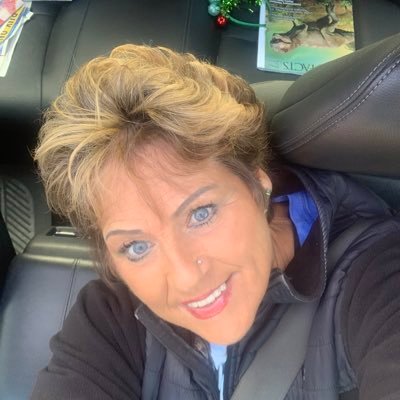 moonicam3's profile picture. 