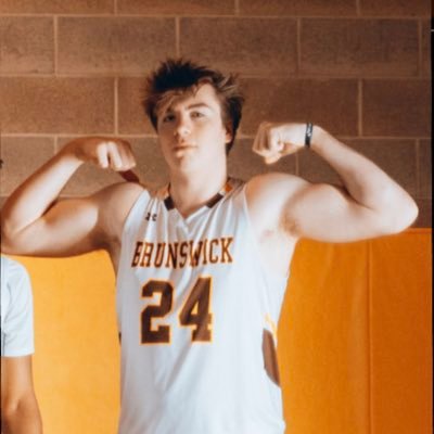 Brunswick School (CT) 2025 | football/basketball captain | 6’7 290 OT | 33.75 in arms | 79 1/2 in Wingspan | 10.875 hands | head coach: @coach_wayne55 | 247 4⭐️