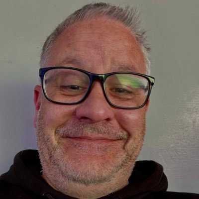 leonavfcj's profile picture. 