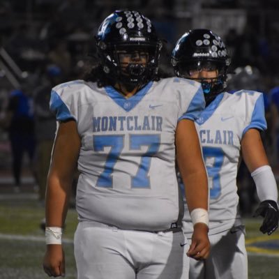 Don Lugo ‘24 | C/G/NG | 5’11 “ 280 | 3.0 gpa https://t.co/ncicb7rKet