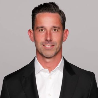 Apenas um louco pelo time de San Francisco e adepto do Kyle Shanahanismo