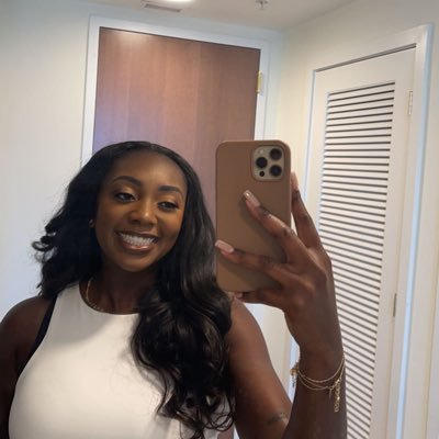 Taylor_W24's profile picture. Howard alumna | she/her | future doctor 🩺